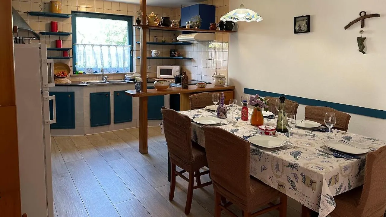 Apartment Mimoza Valbandon