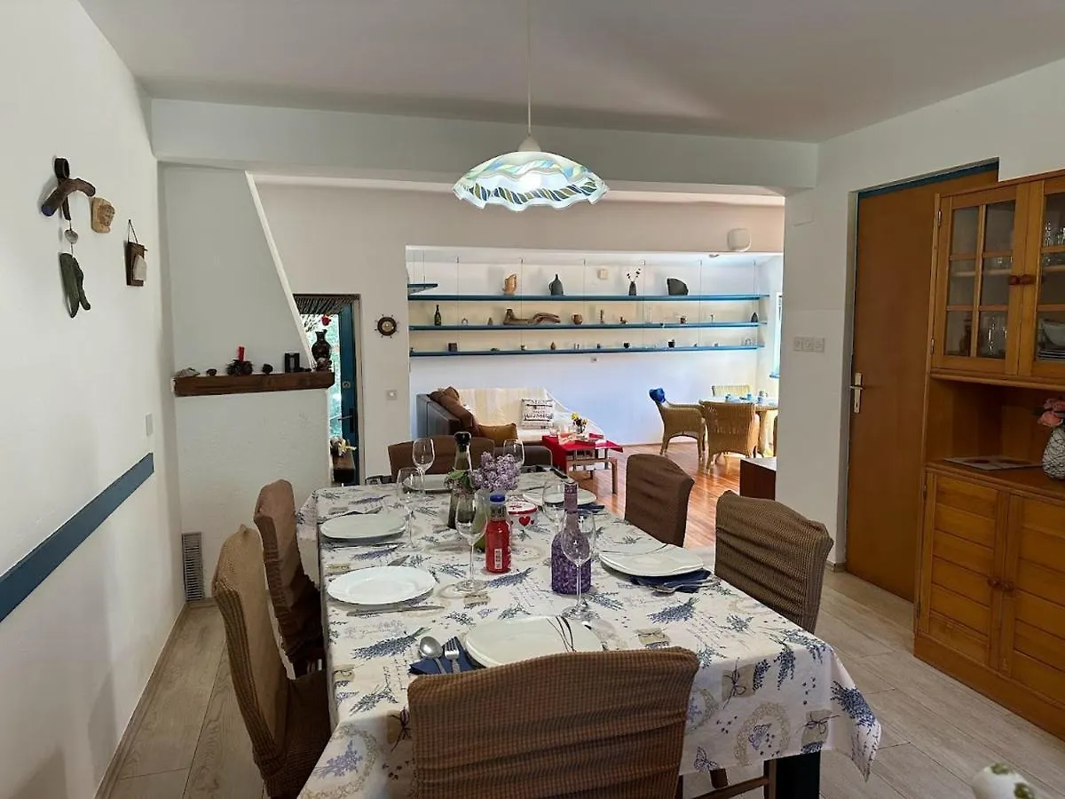 Apartment Mimoza Valbandon
